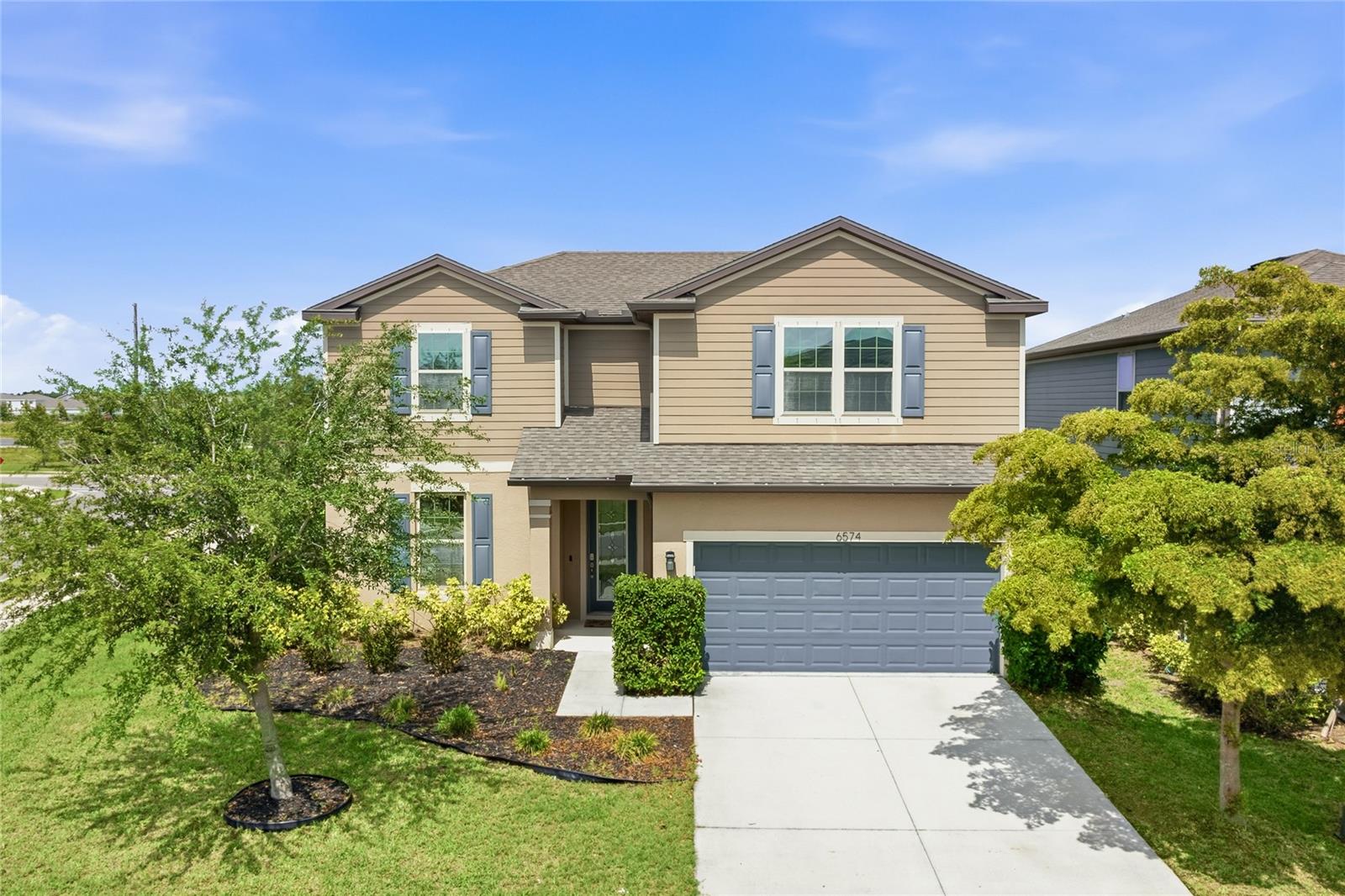 6574 Kenava Loop Property Photo 1