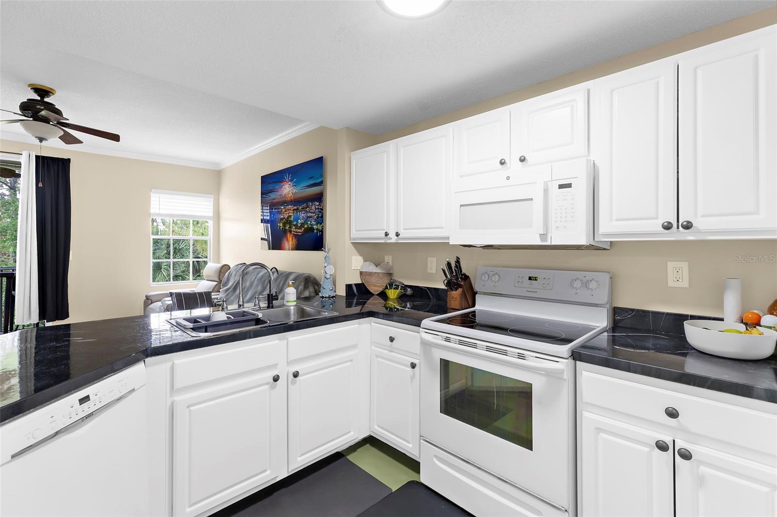 5601 Bentgrass Dr #102 Property Photo 13