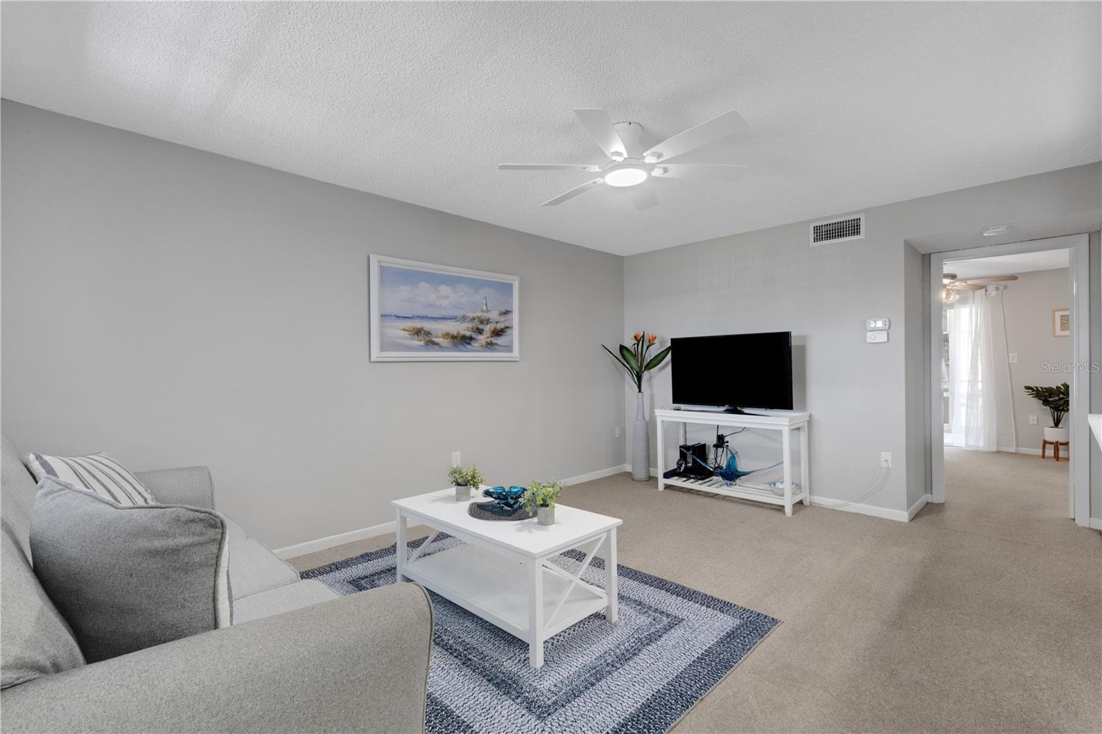 105 47th Avenue Dr W #376 Property Photo 6