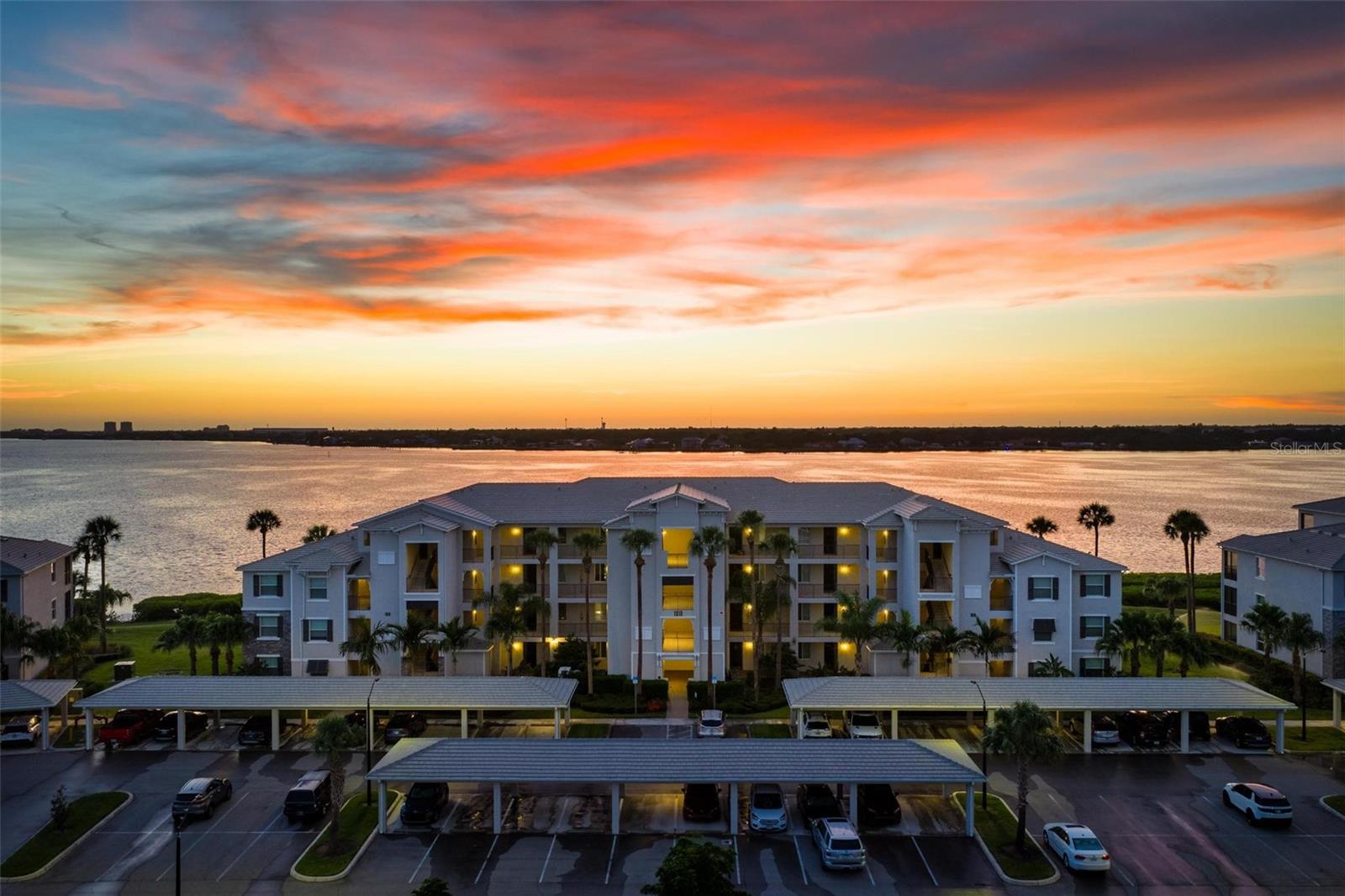 920 Tidewater Shores Loop #301 Property Photo 1