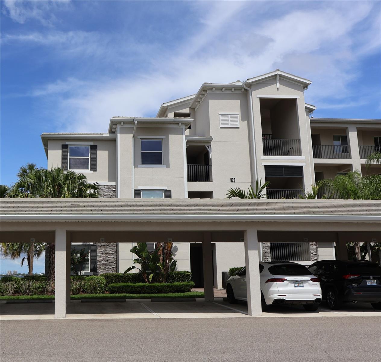920 Tidewater Shores Loop #301 Property Photo 4