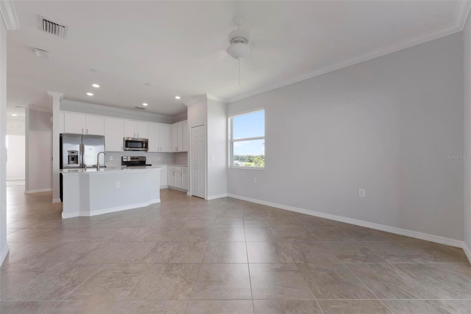 920 Tidewater Shores Loop #301 Property Photo 8