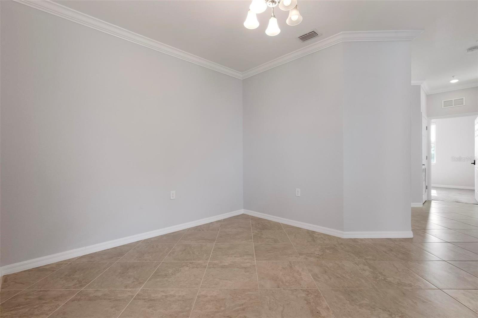 920 Tidewater Shores Loop #301 Property Photo 14