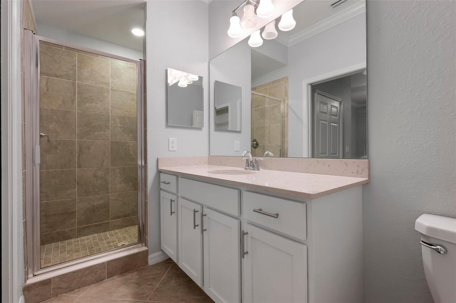 920 Tidewater Shores Loop #301 Property Photo 18