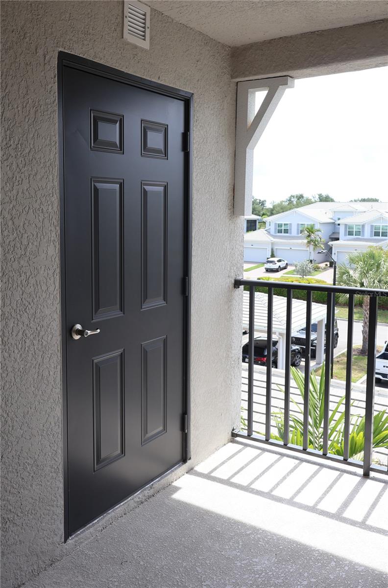 920 Tidewater Shores Loop #301 Property Photo 28
