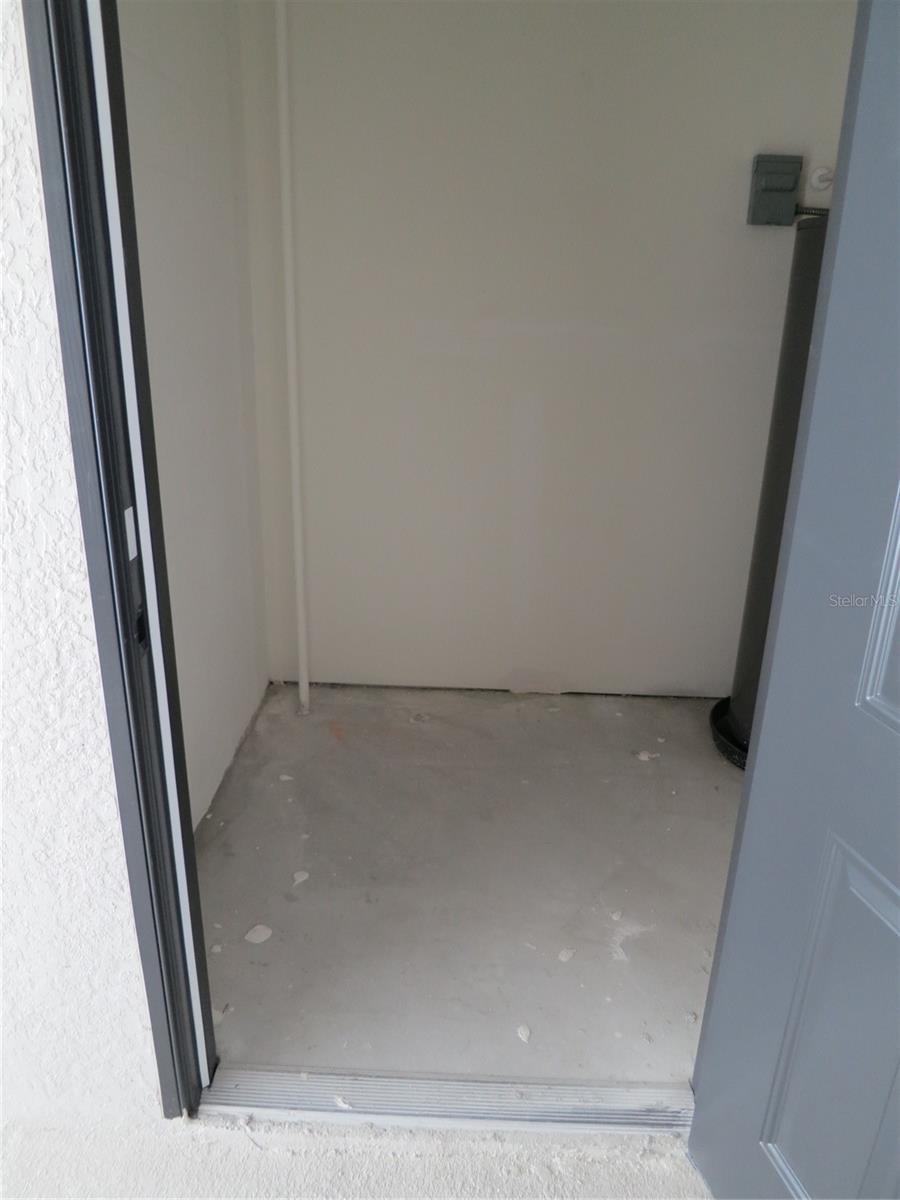 920 Tidewater Shores Loop #301 Property Photo 29