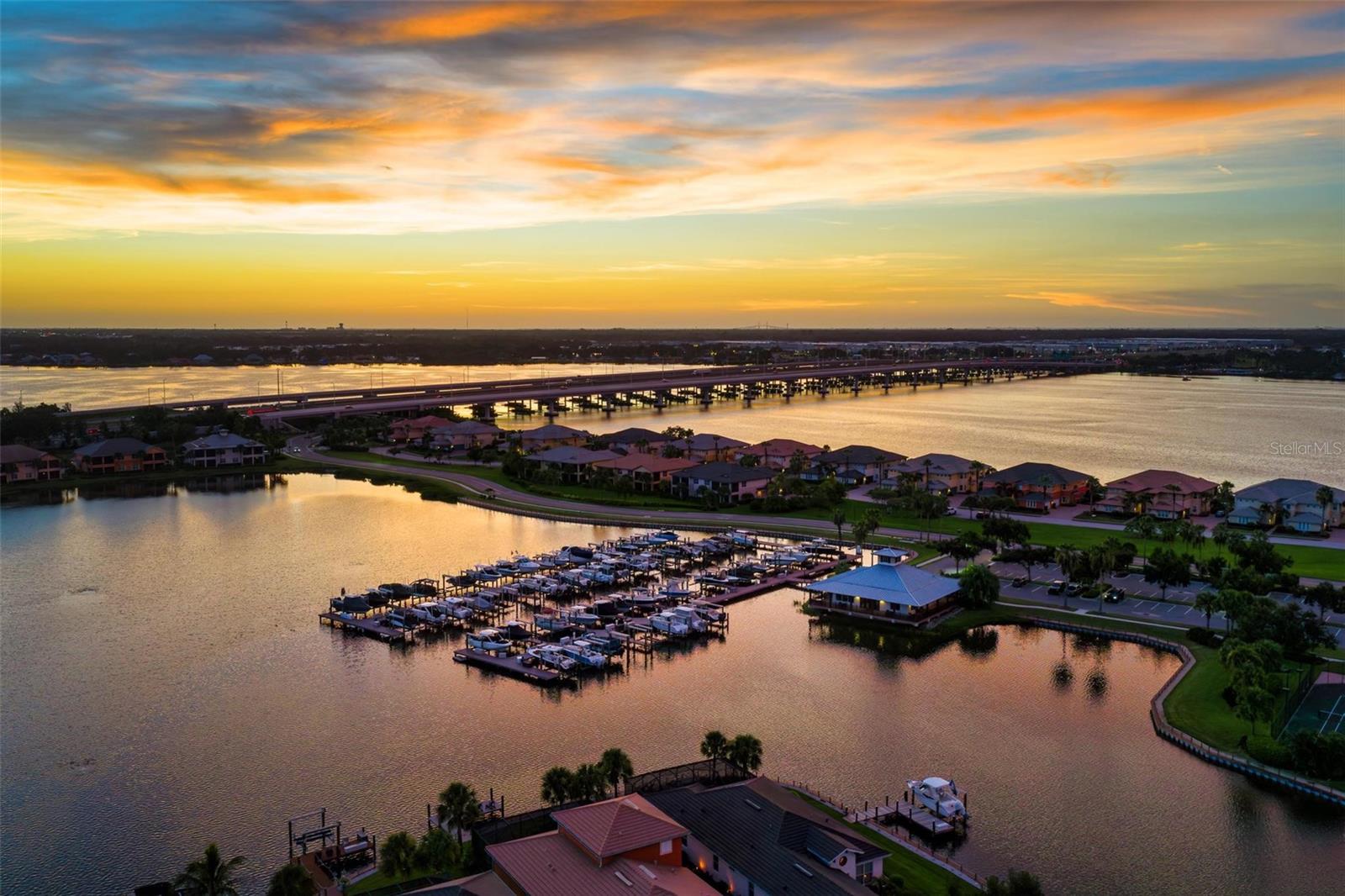 920 Tidewater Shores Loop #301 Property Photo 48