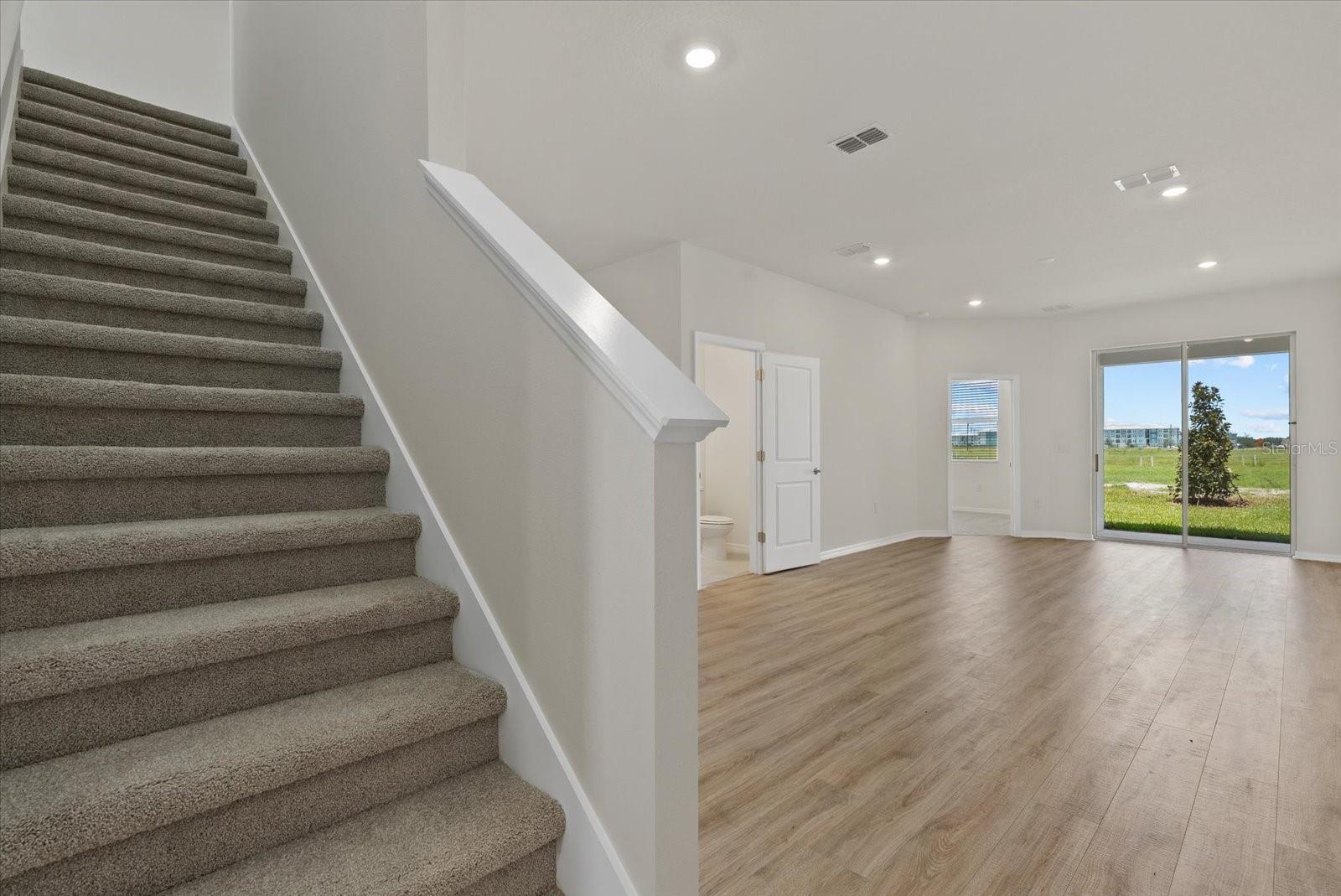 7566 Sea Oak Ct Property Photo 17