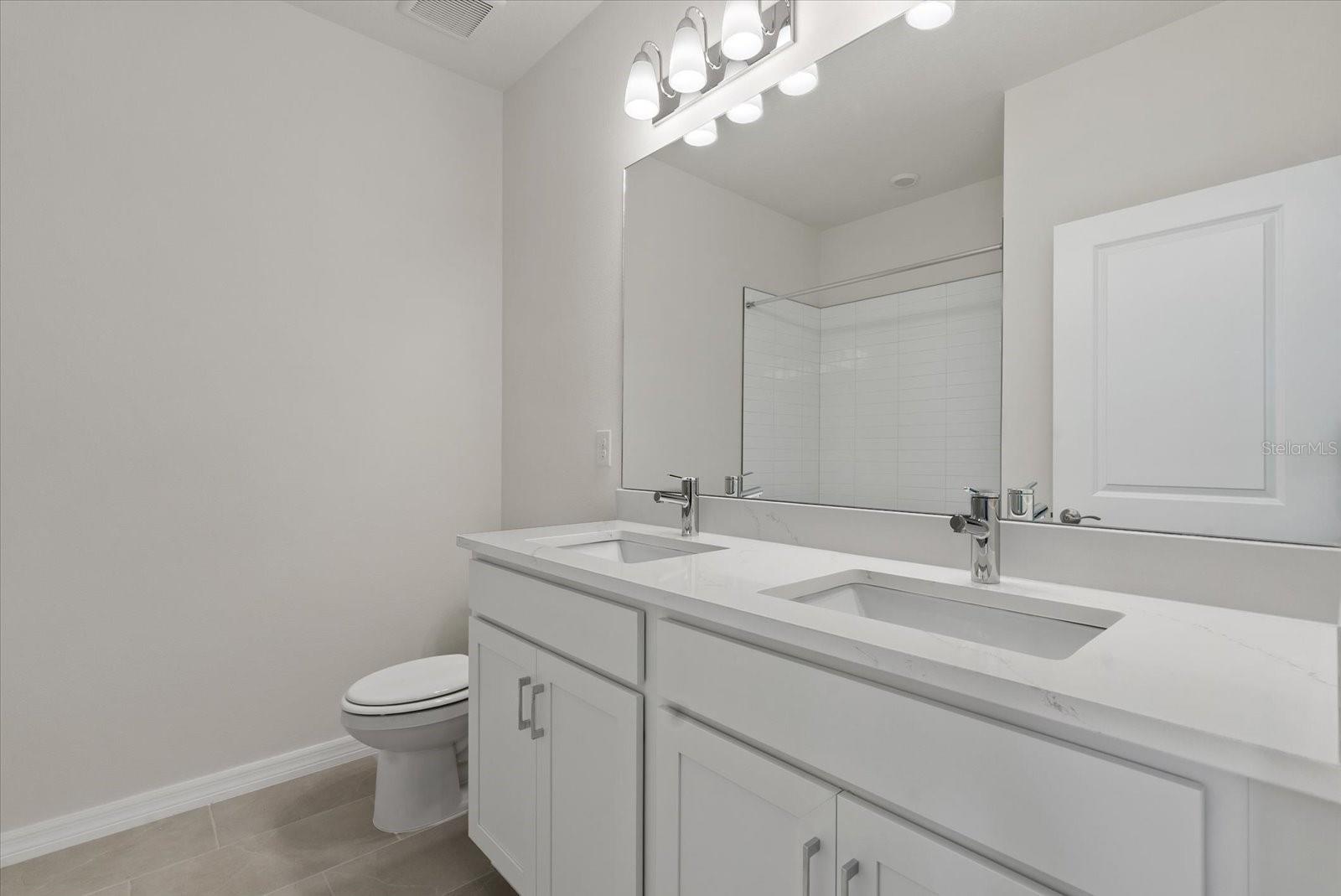 7566 Sea Oak Ct Property Photo 20