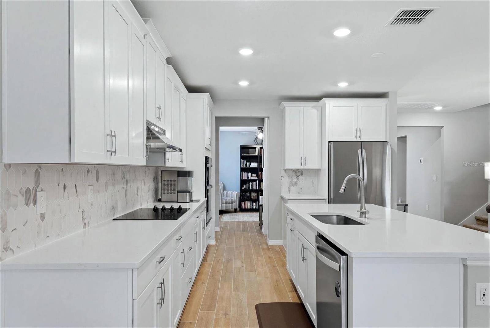 14026 Ginnie Springs Way Property Photo 13