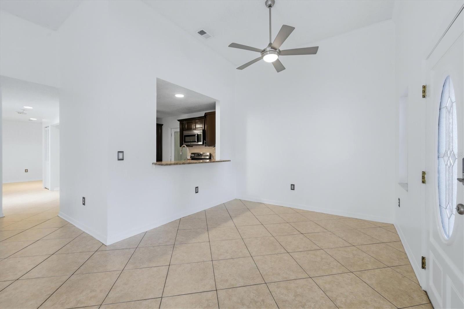 1649 8th St Property Photo 6