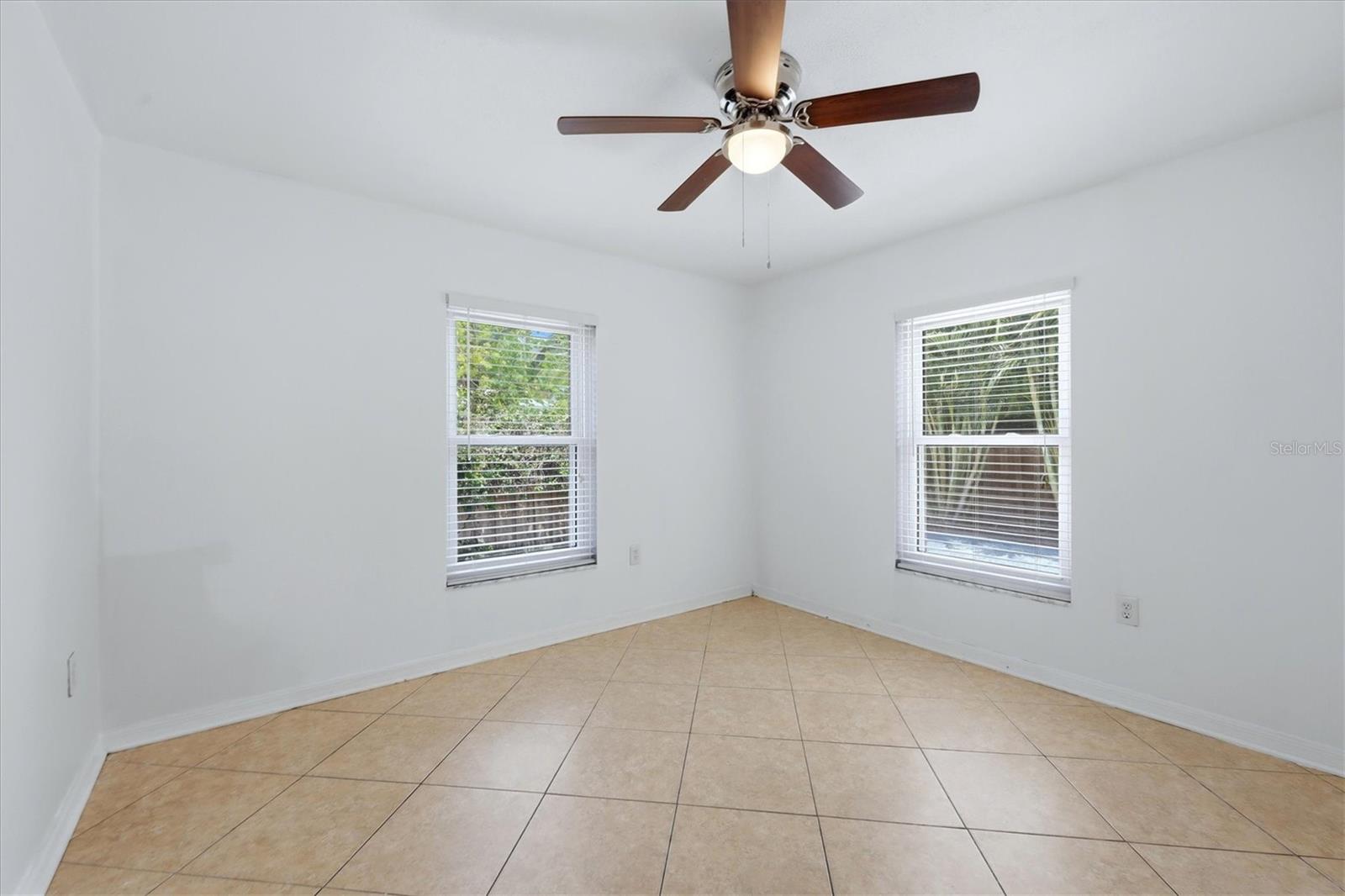 1649 8th St Property Photo 23