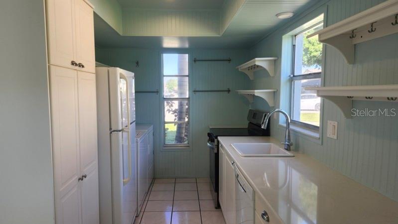 4007 78th St W Property Photo 7