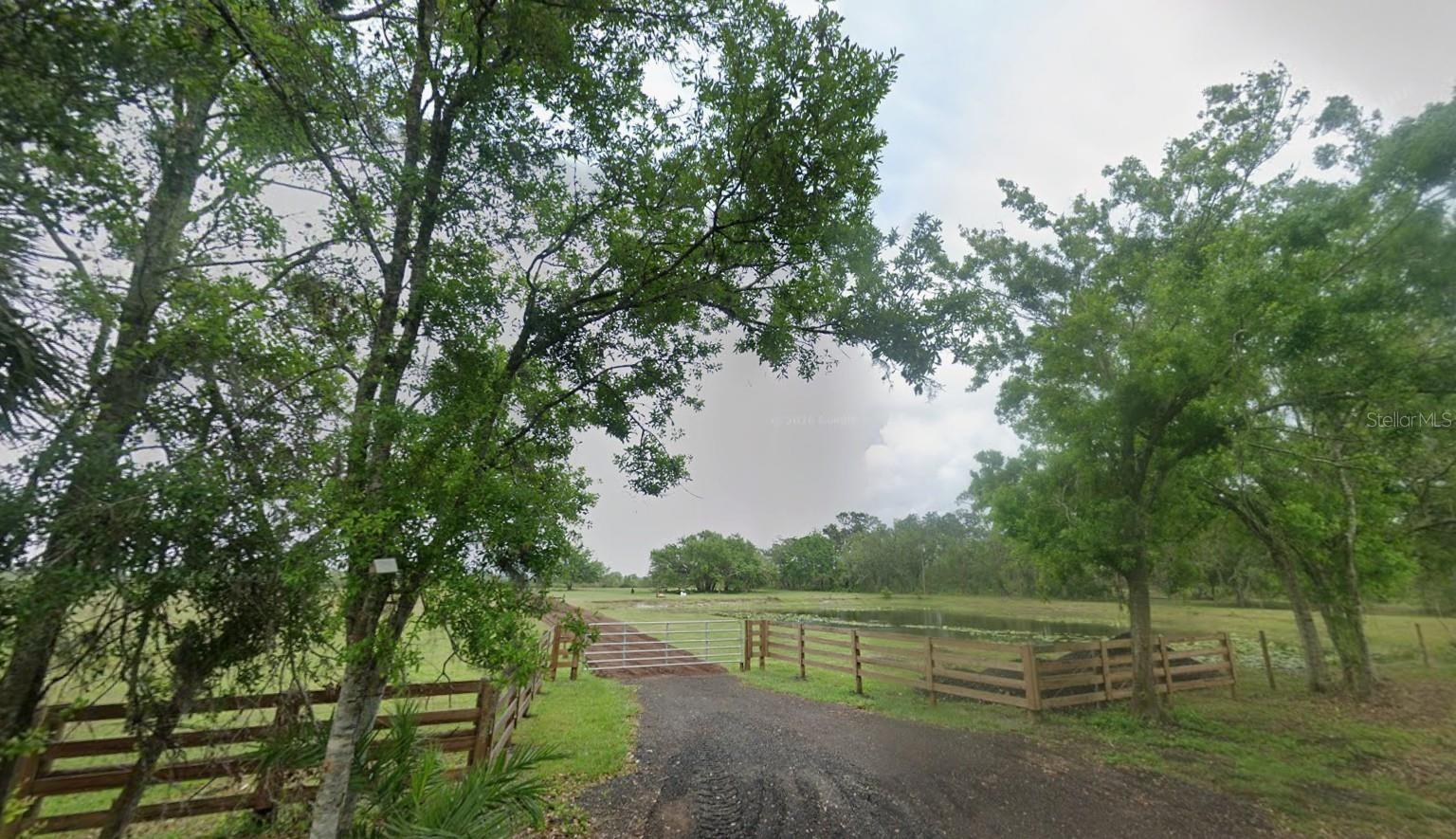 7977 Barr Rd Property Photo 1