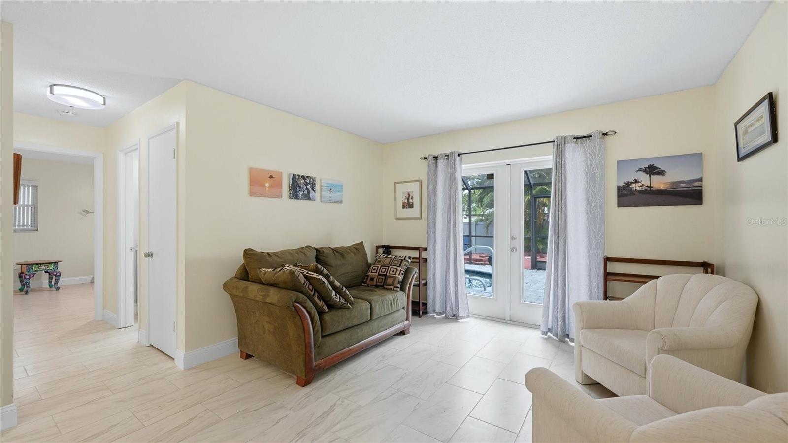 6233 Rockefeller Ave Property Photo 13