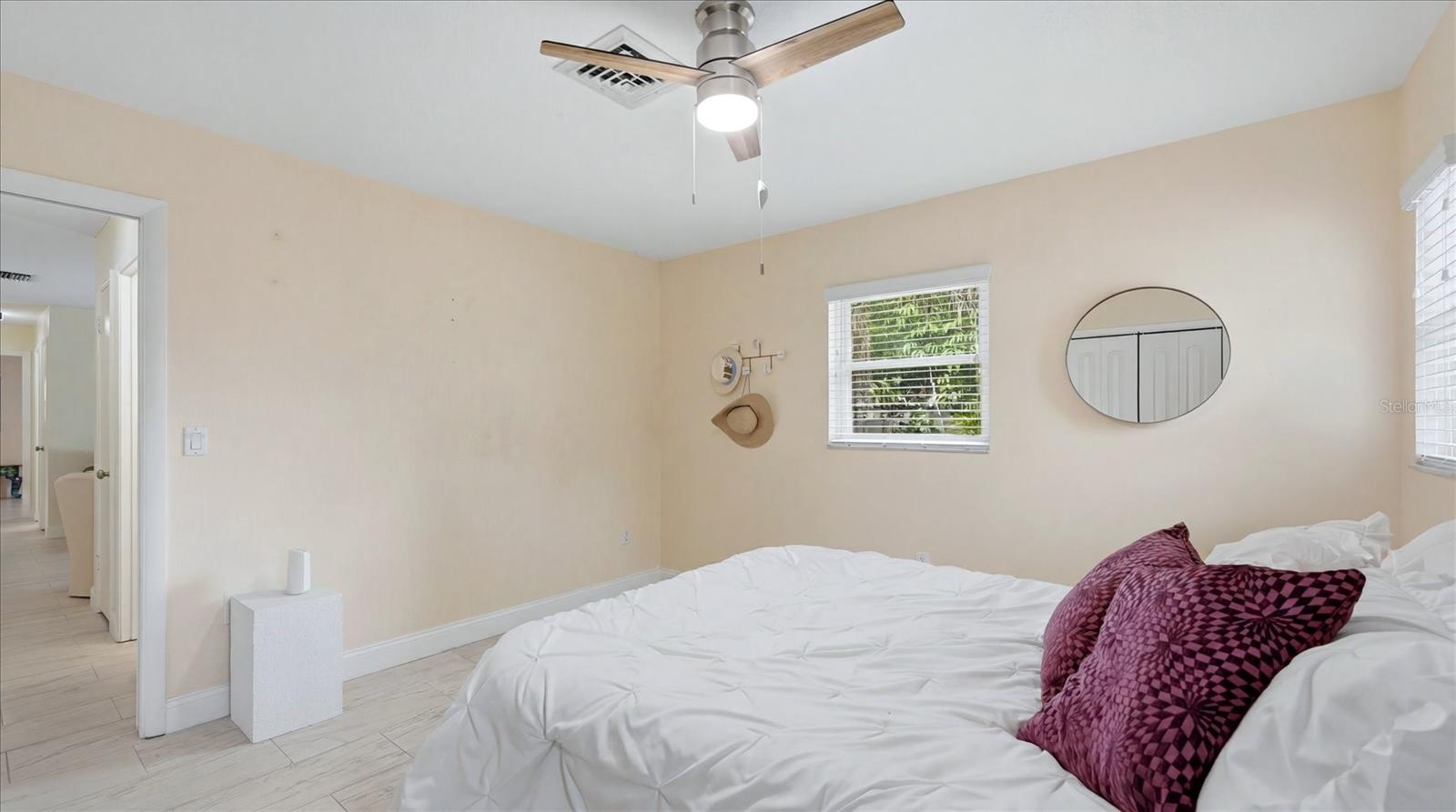 6233 Rockefeller Ave Property Photo 21