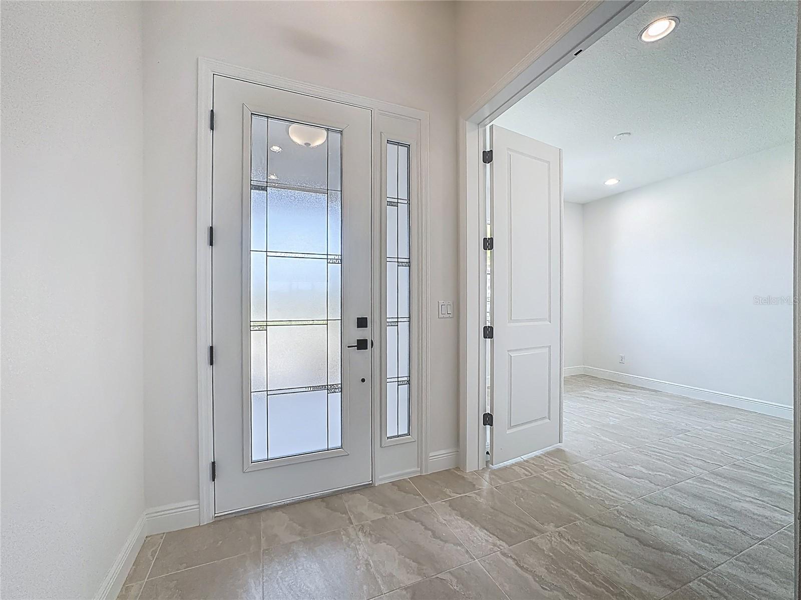 4214 Sea Marsh Pl Property Photo 2