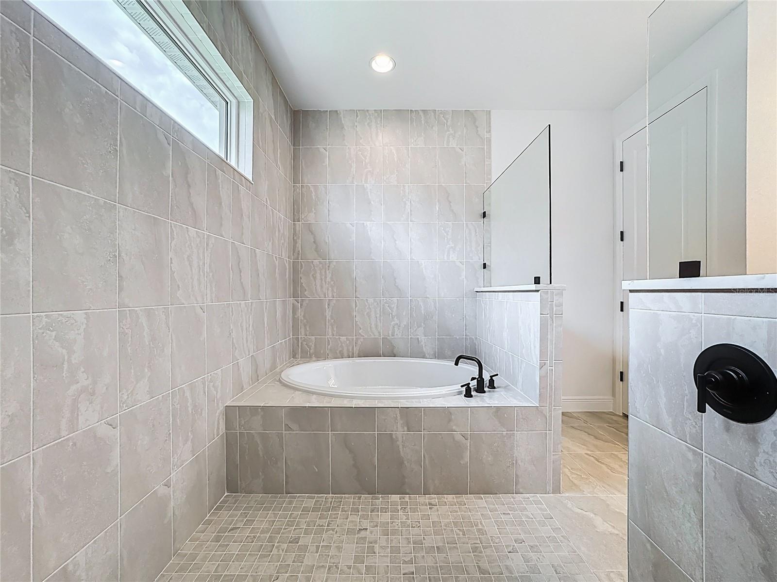 4214 Sea Marsh Pl Property Photo 37