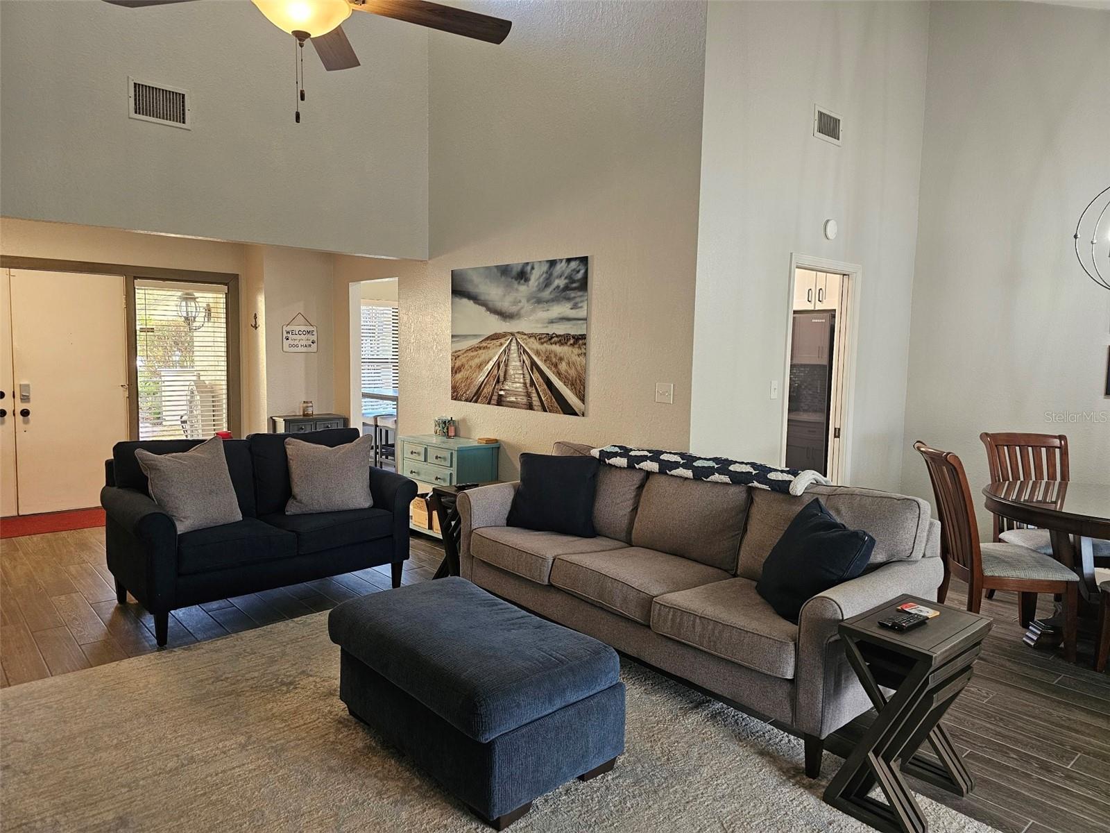 4522 La Jolla Dr Property Photo 9