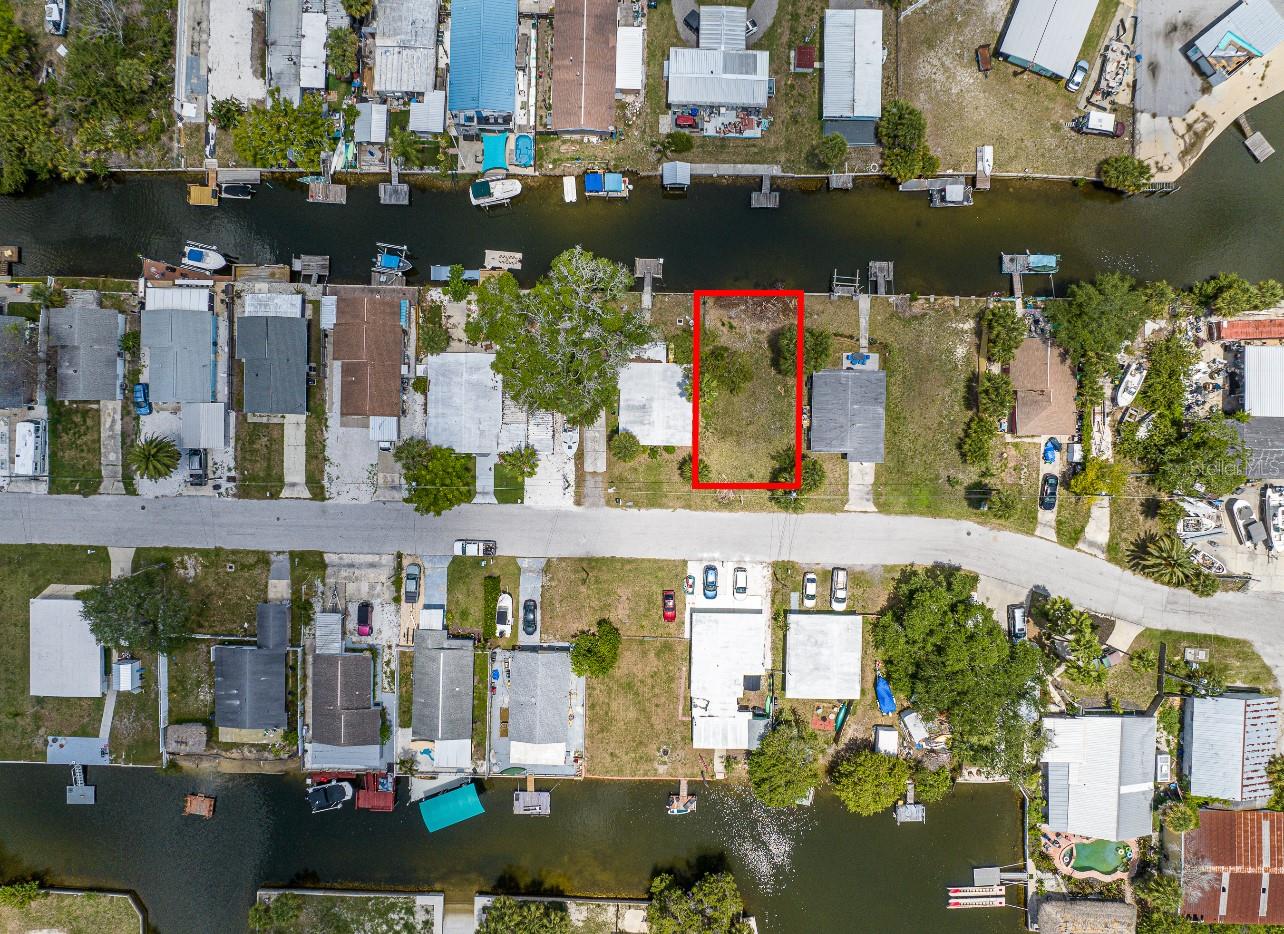 6837 Sanderling Ln Property Photo 3
