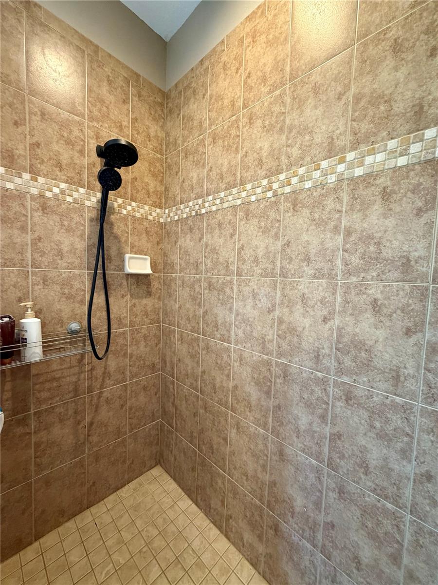 1204 S San Mateo Dr Property Photo 11