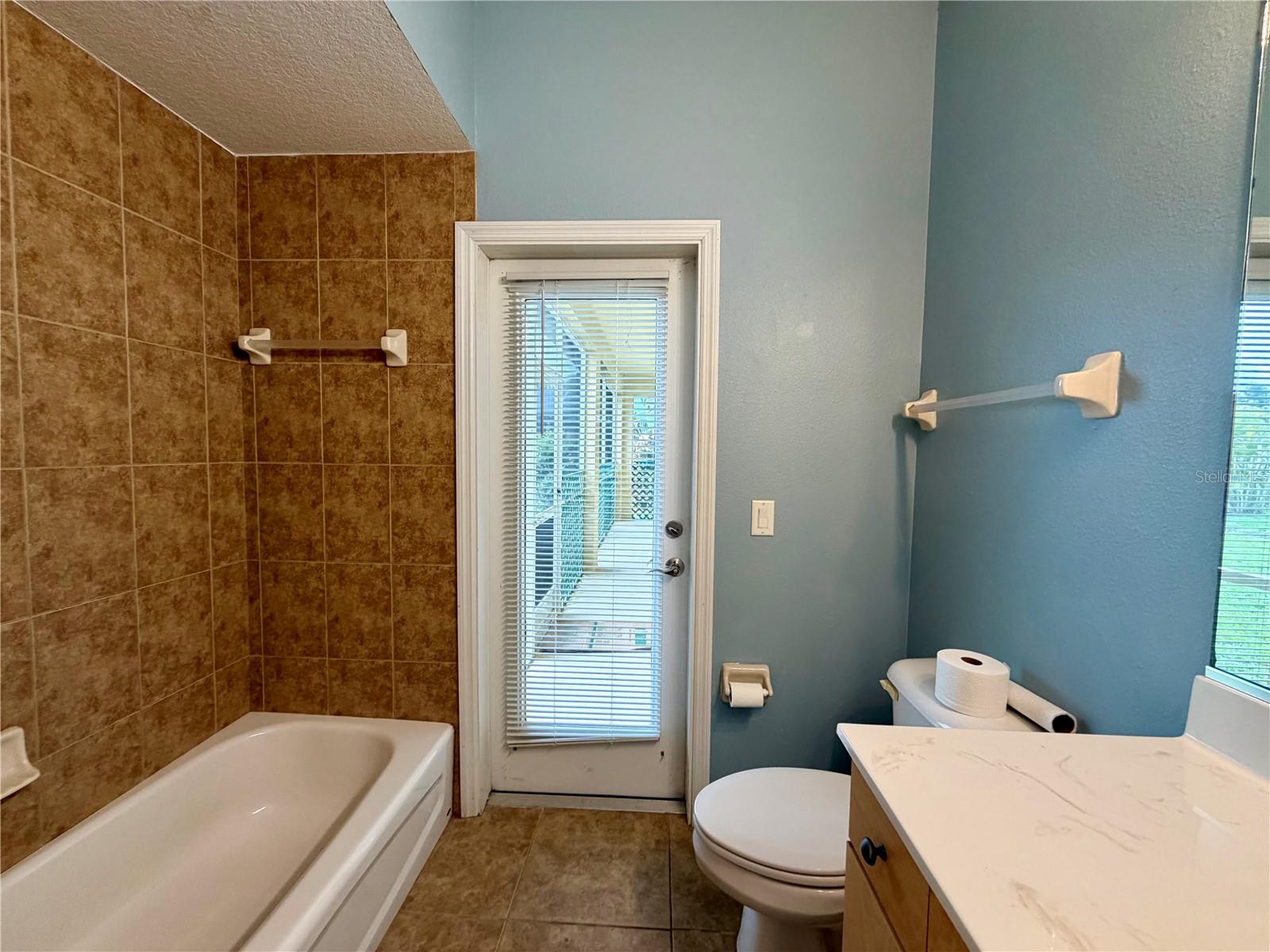 1204 S San Mateo Dr Property Photo 25