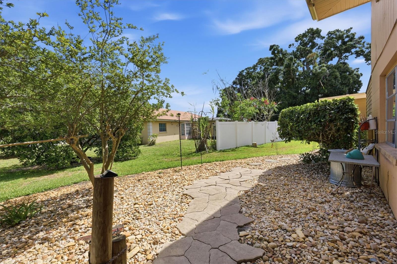 2223 Beneva Ter #2222 Property Photo 28