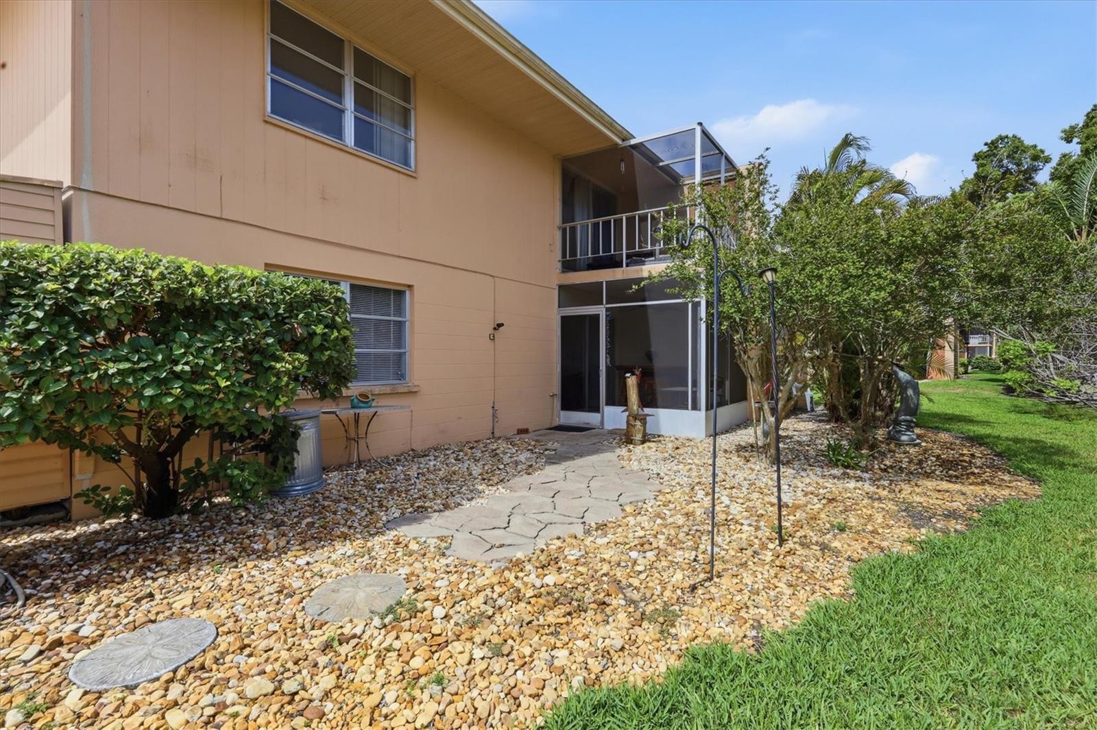 2223 Beneva Ter #2222 Property Photo 29