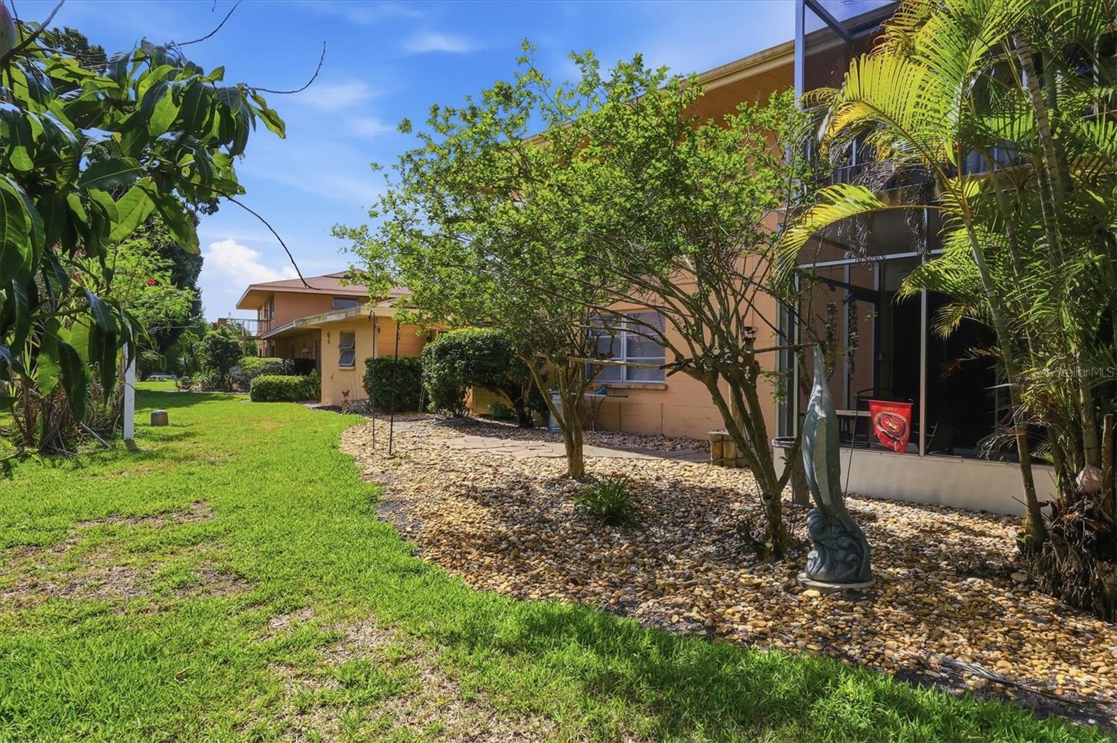 2223 Beneva Ter #2222 Property Photo 32