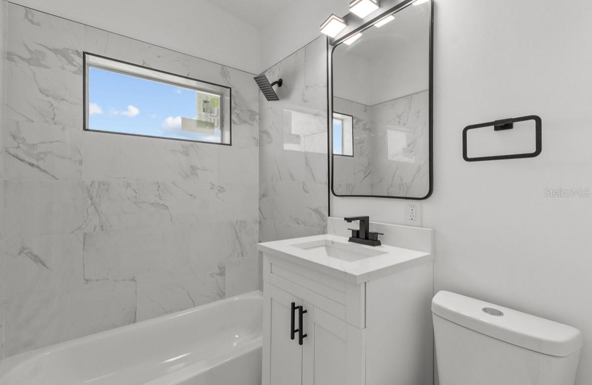 2360 Ednor St Property Photo 8