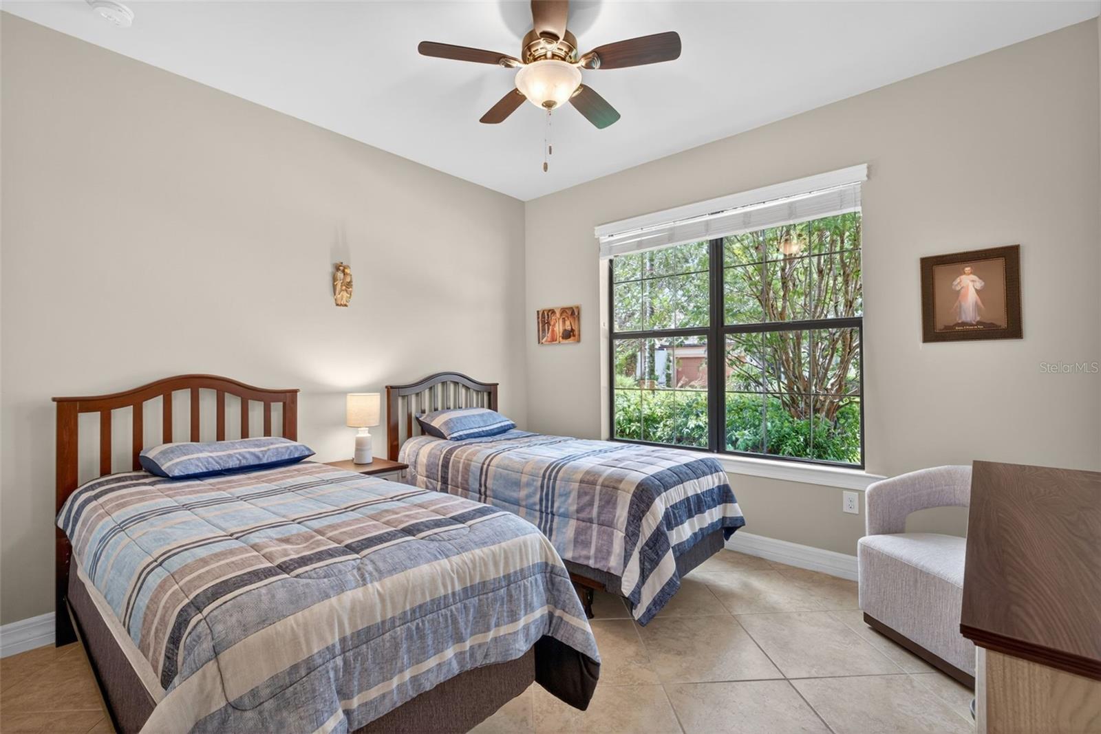 5979 Prosperity Ln Property Photo 18