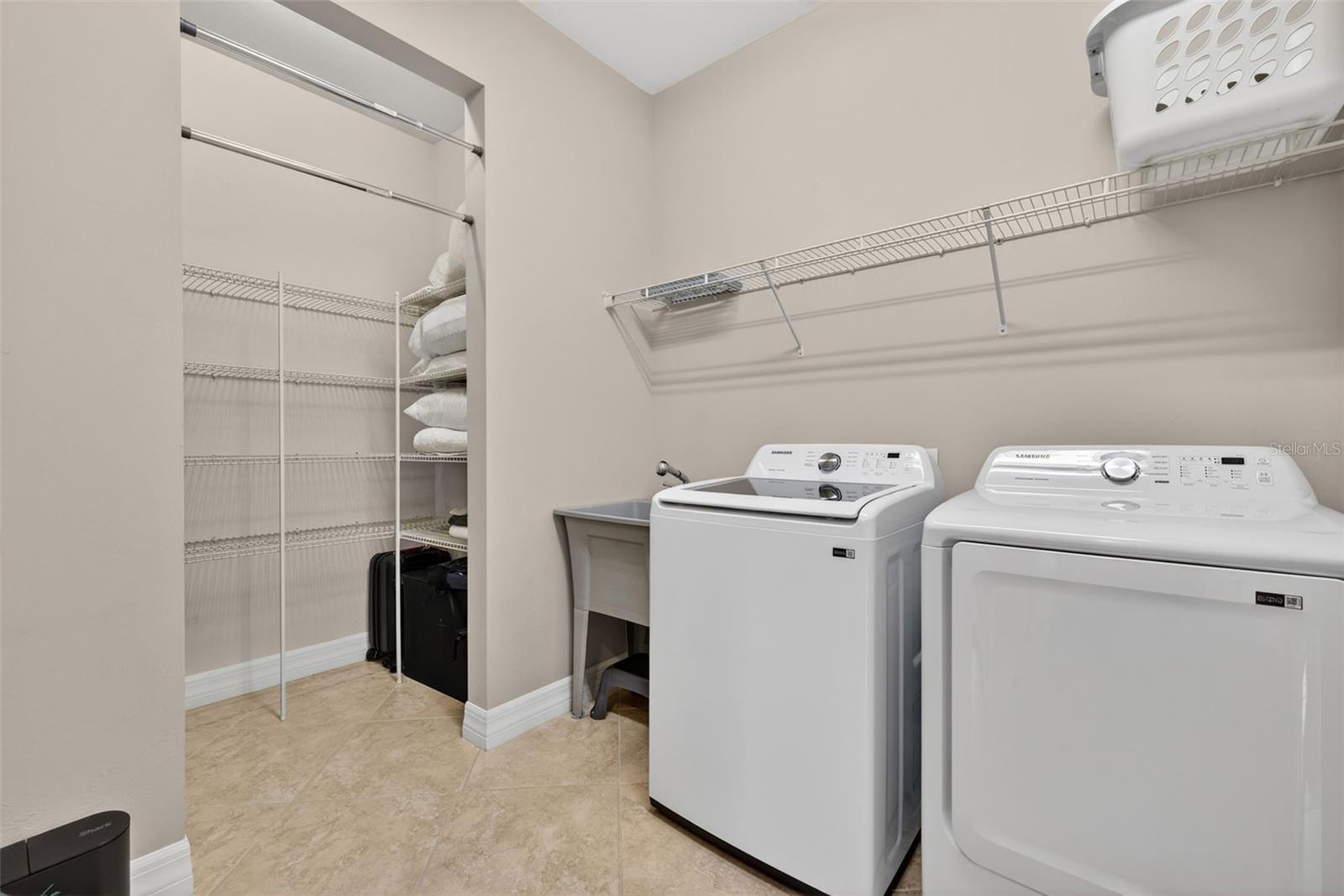 5979 Prosperity Ln Property Photo 22