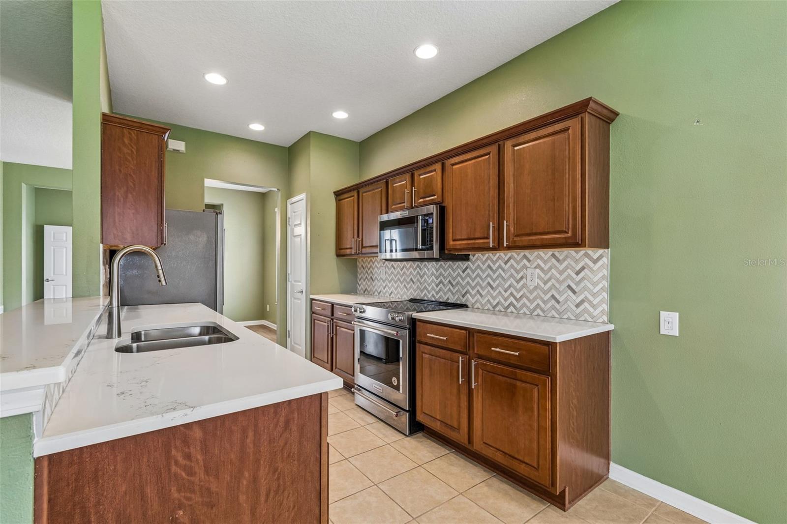 10448 48th Ct E Property Photo 14