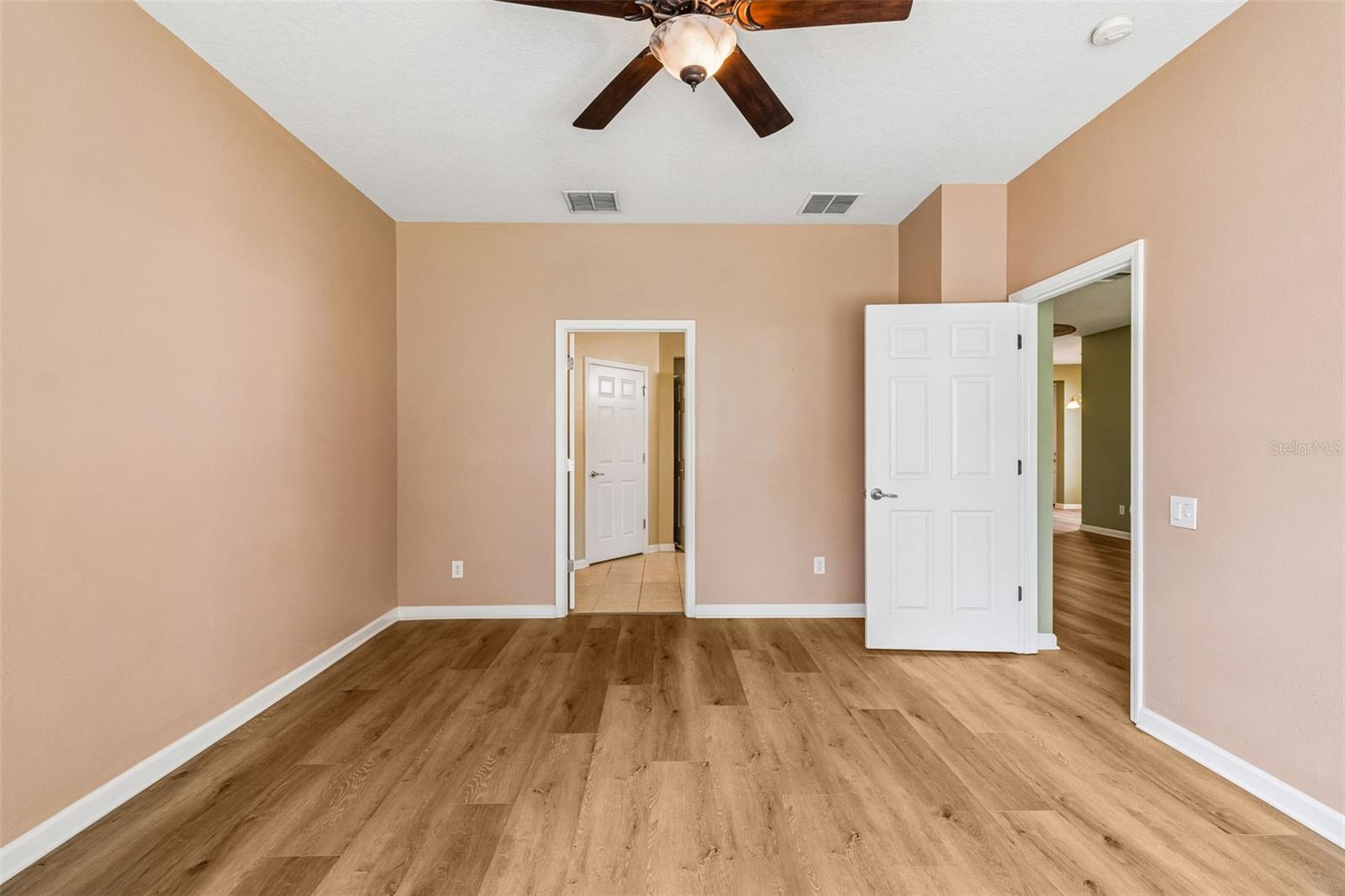 10448 48th Ct E Property Photo 21