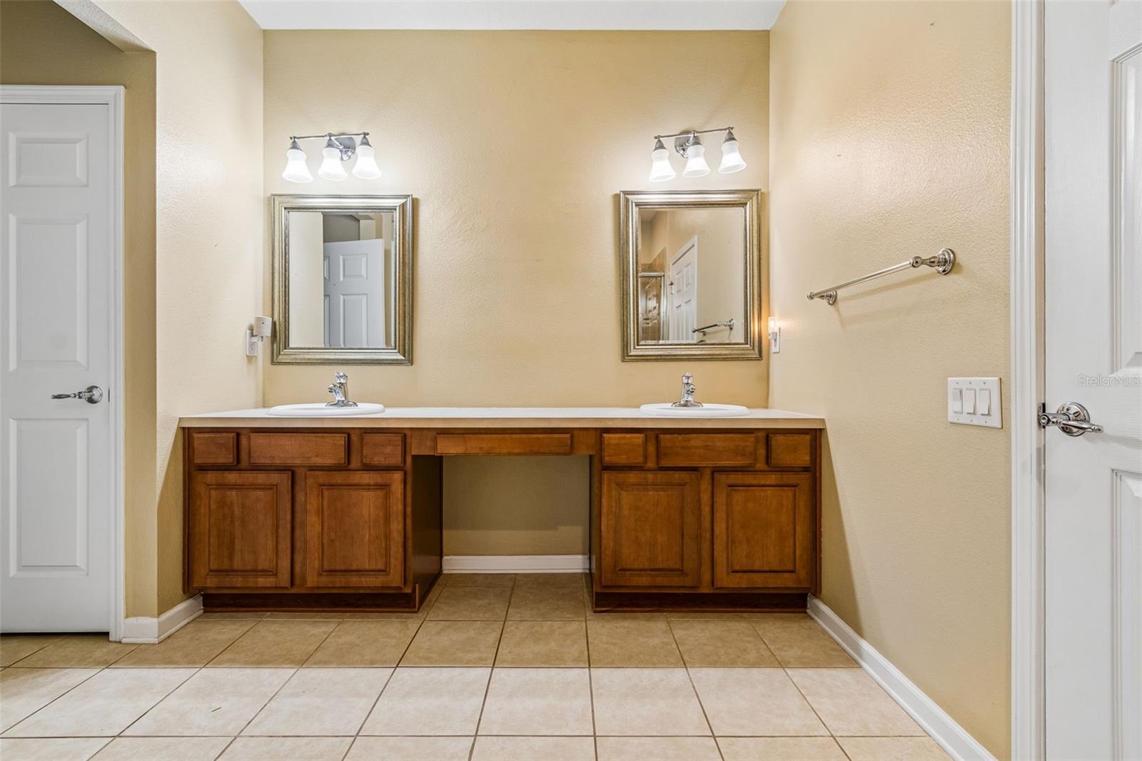 10448 48th Ct E Property Photo 25