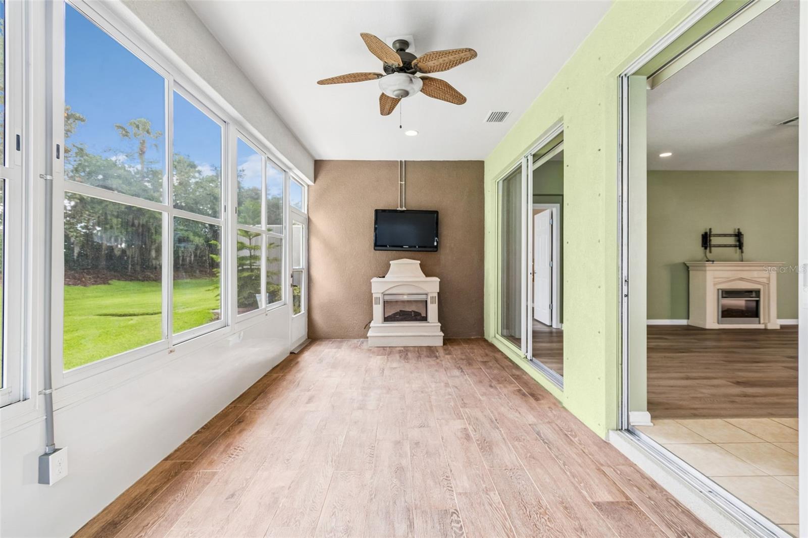 10448 48th Ct E Property Photo 37