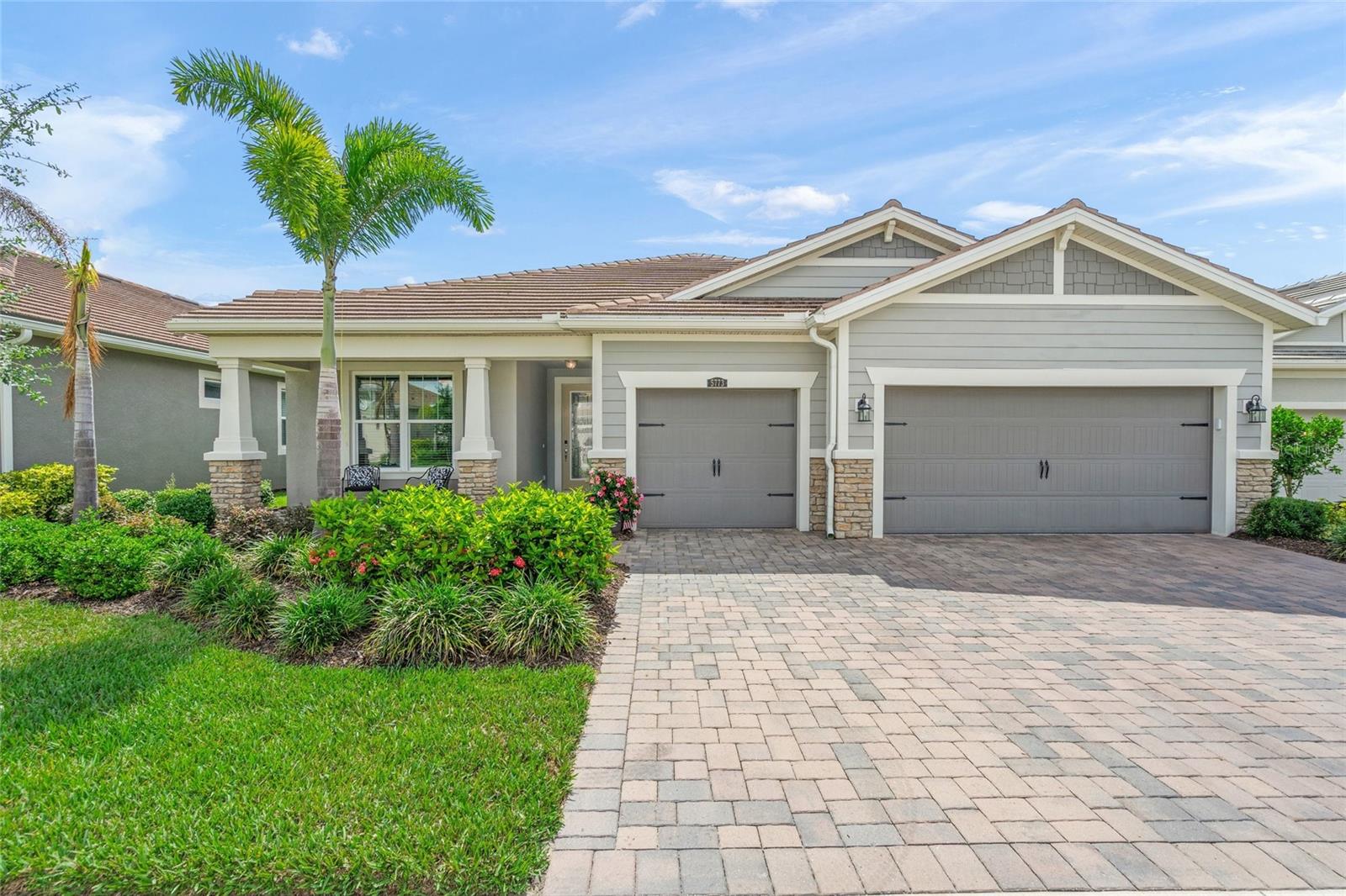 5773 Long Shore Loop Property Photo 1