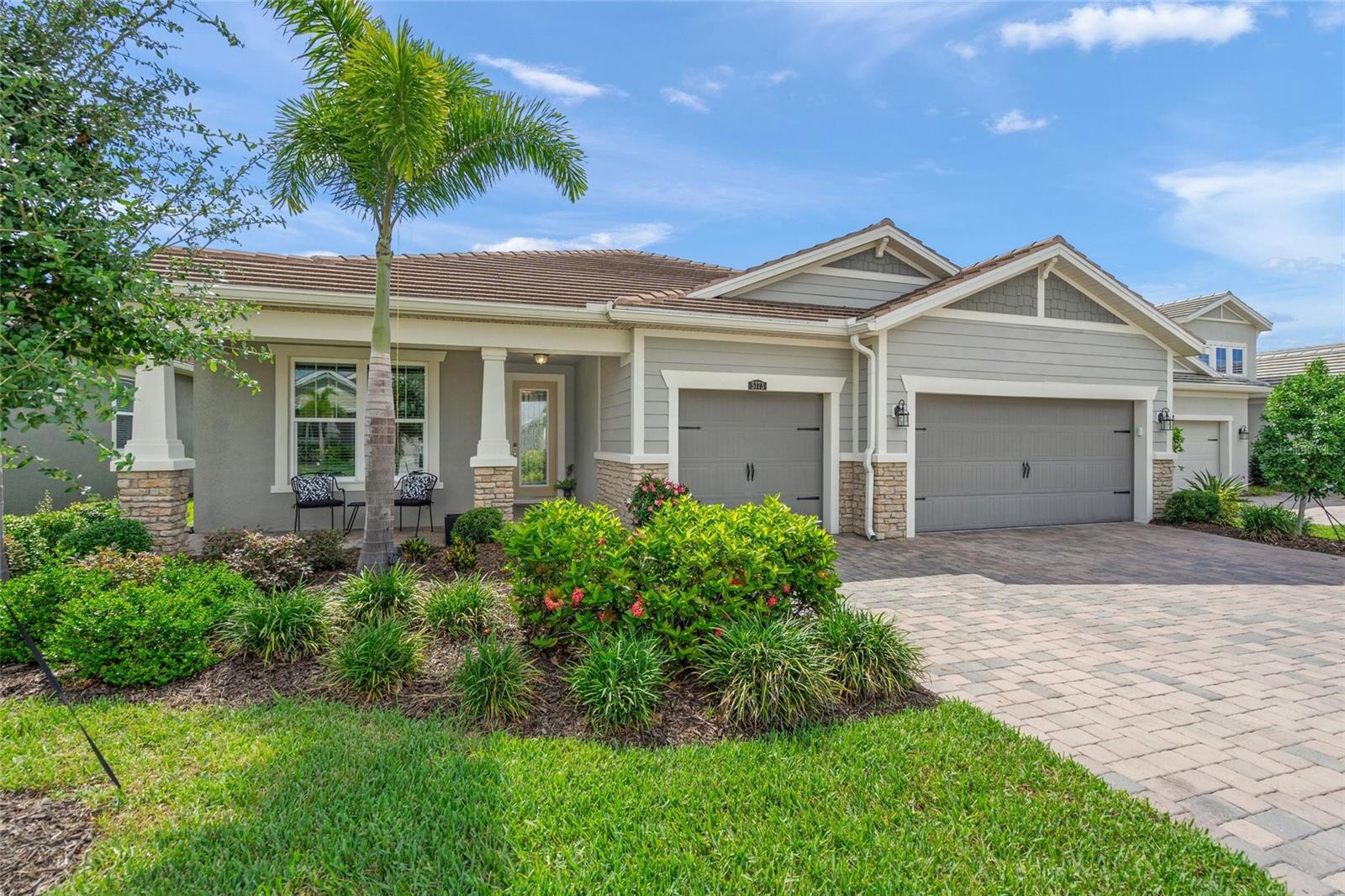 5773 Long Shore Loop Property Photo 2