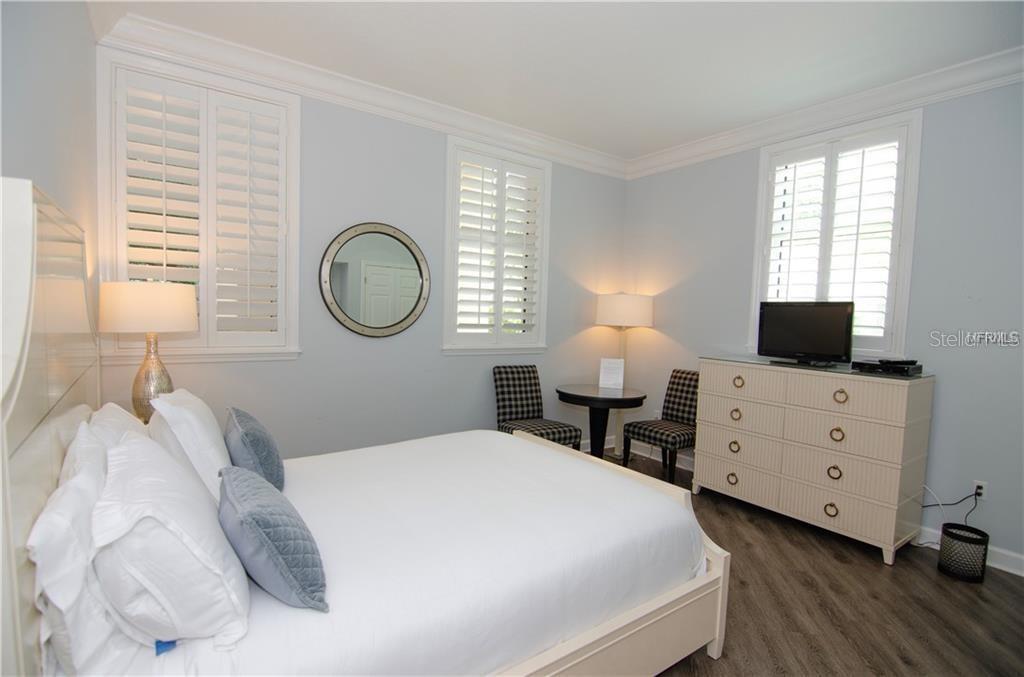 750 N Tamiami Trl #1007 Property Photo 21