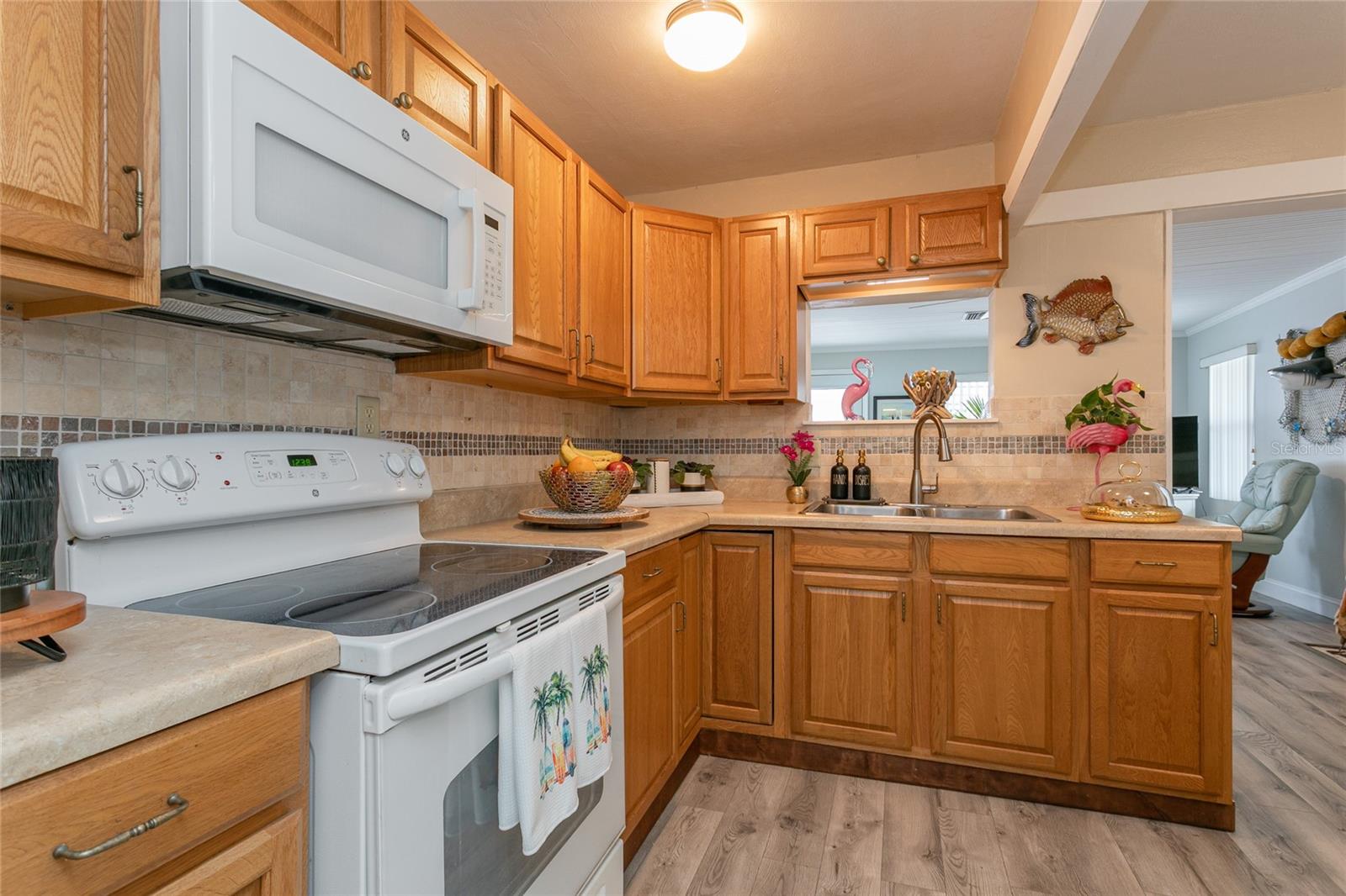 14 Lafayette St Property Photo 11