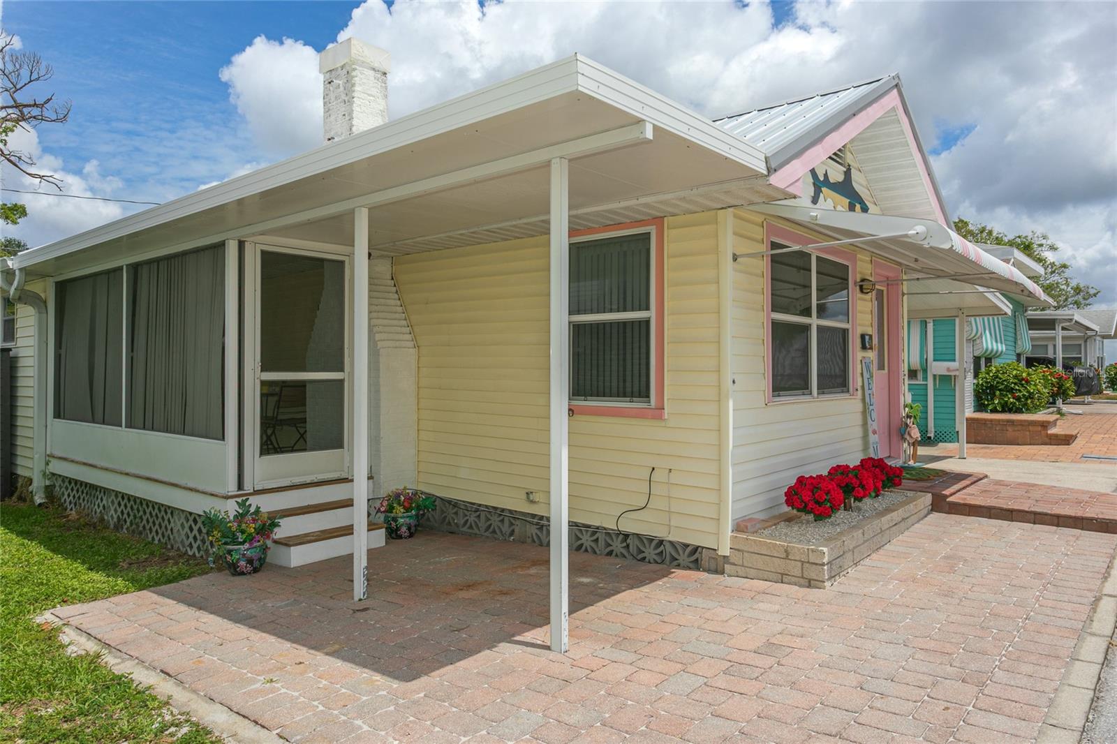 14 Lafayette St Property Photo 44