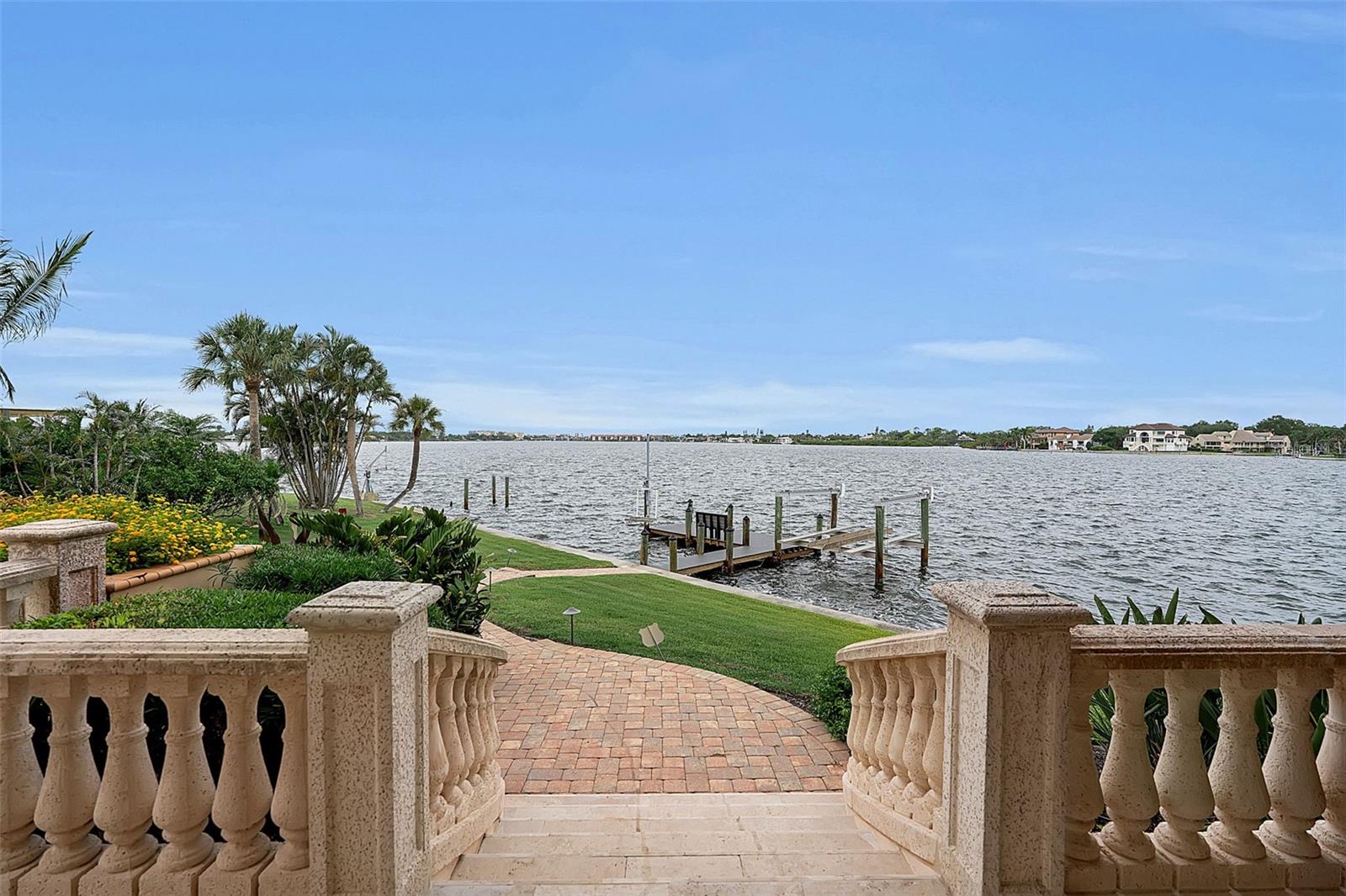 1541 Caribbean Dr Property Photo 24