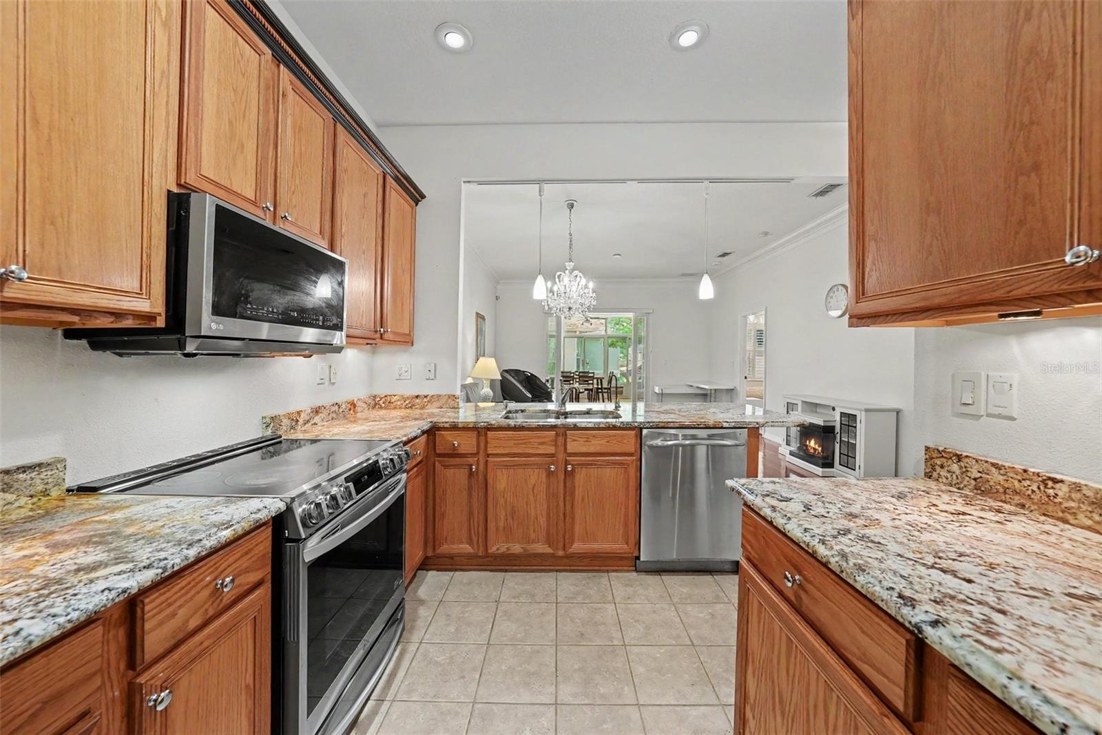 7411 Wimpole Dr Property Photo 2