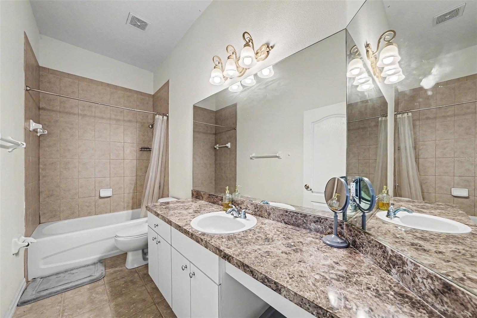 7411 Wimpole Dr Property Photo 12