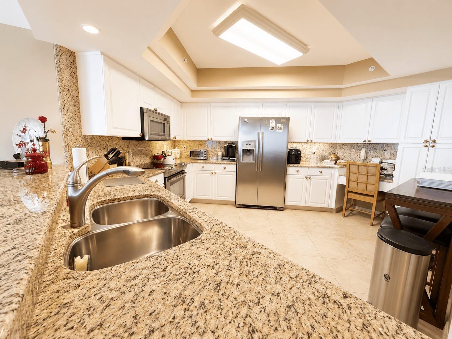 8600 S Ocean Dr #402 Property Photo 16