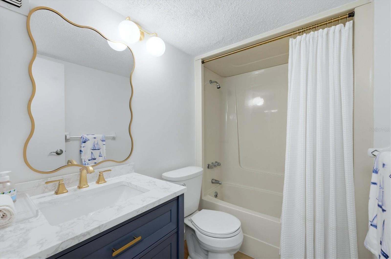 995 Laguna Dr #103 Property Photo 36