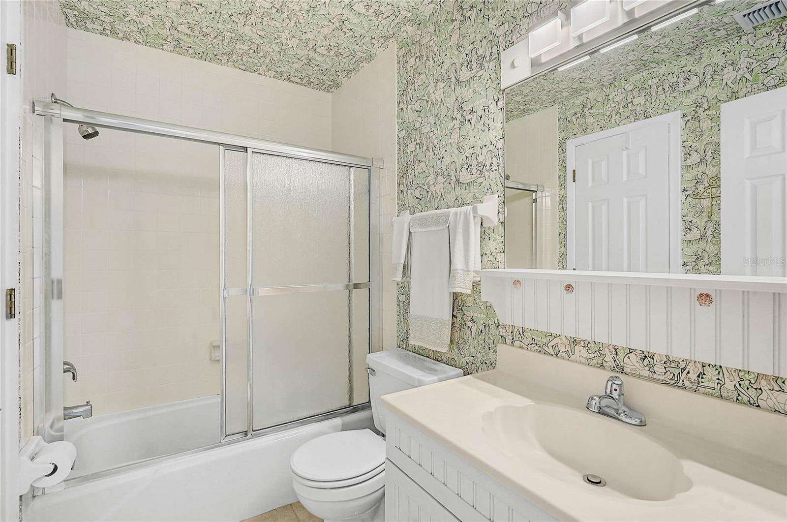 845 Benjamin Franklin Dr #402 Property Photo 12