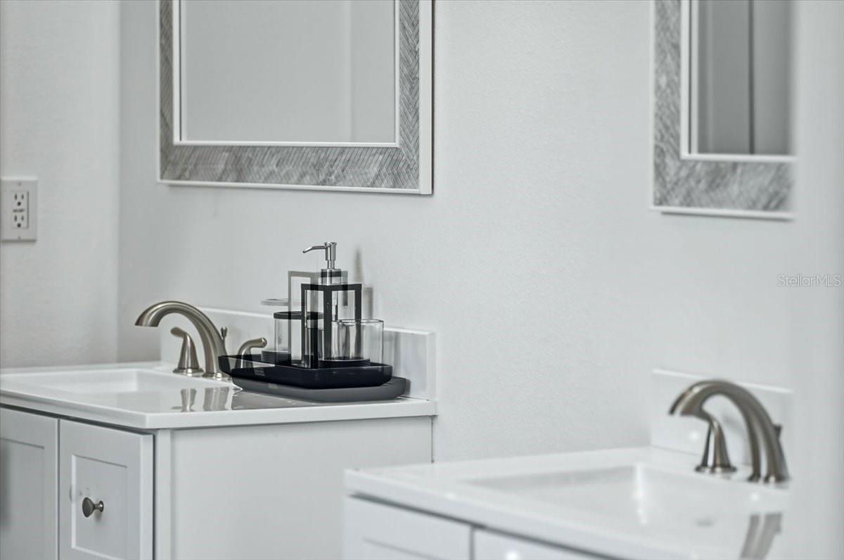 1215 Rio De Janeiro Ave Property Photo 43