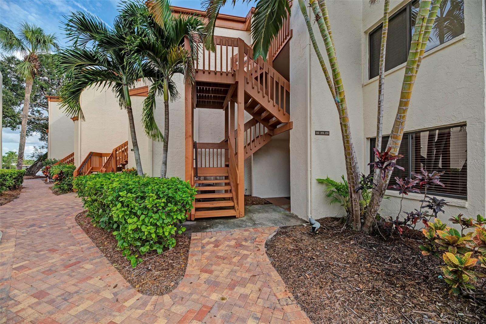 1800 Cove Ii Pl #213 Property Photo 10