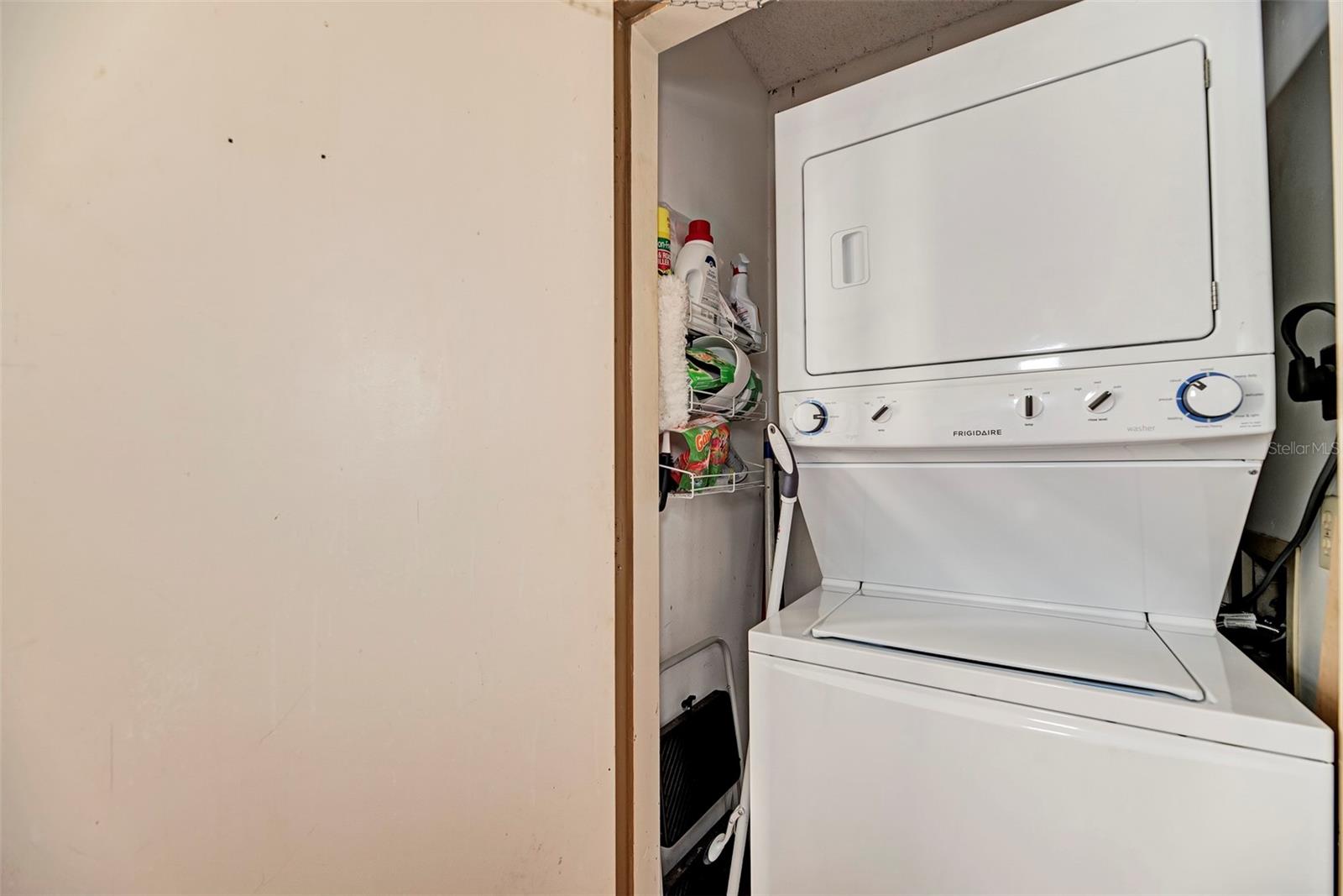 1800 Cove Ii Pl #213 Property Photo 35